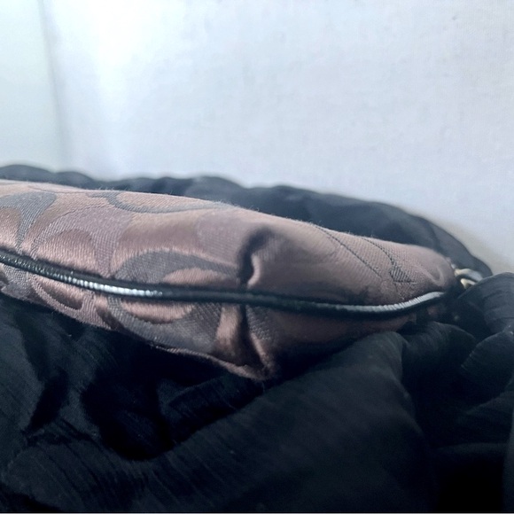 Coach canvas wristlet - Picture 5 of 8